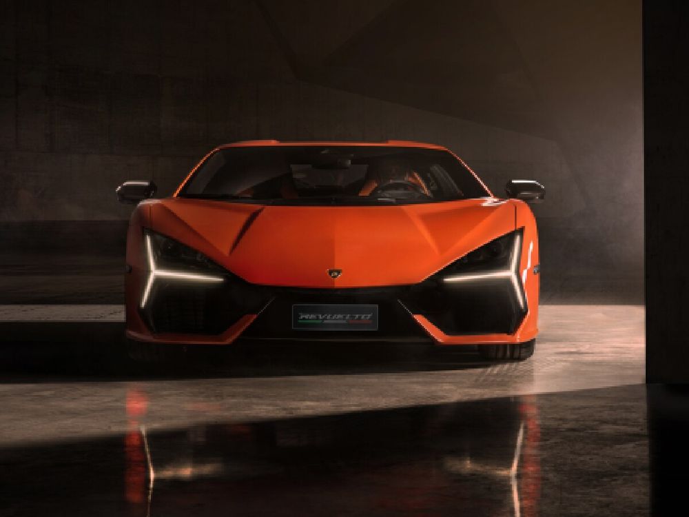 Lamborghini Revuelto